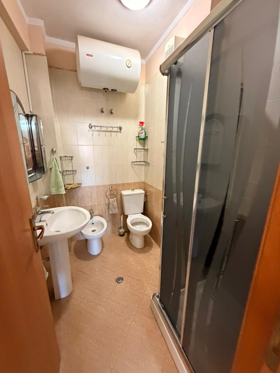 Shitet Apartament 3+1+2 | Tregu i Vogël, Durrës