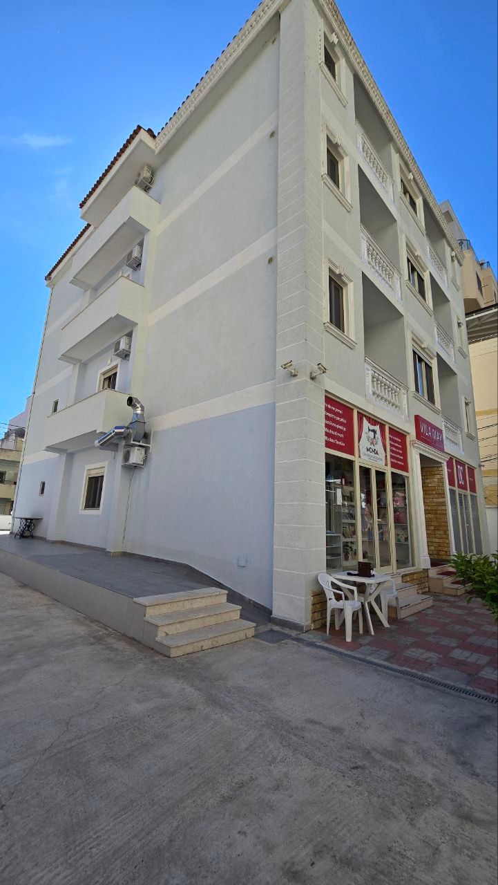 Hotel pranë detit — biznes aktiv + tokë