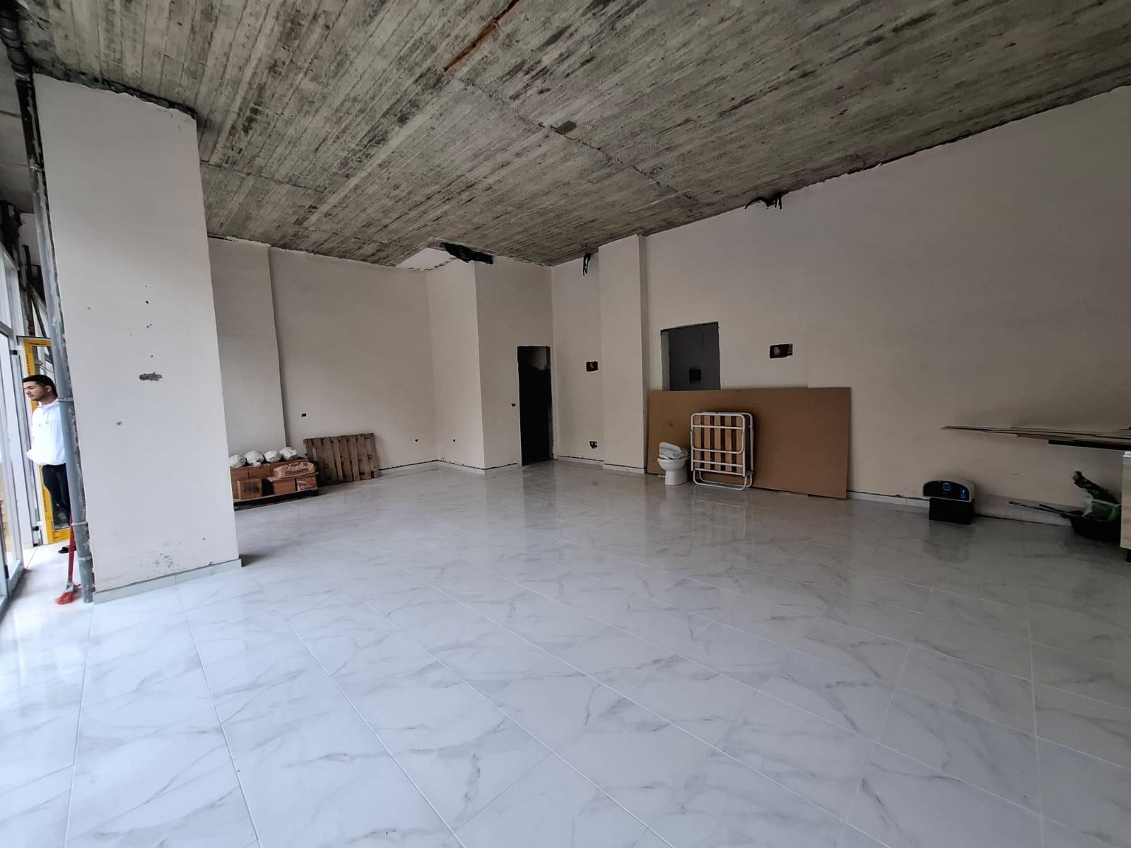 Gewerbefläche zum Kauf in Stadtzentrum, Durrës, 80 m² — Foto 3 von 4
