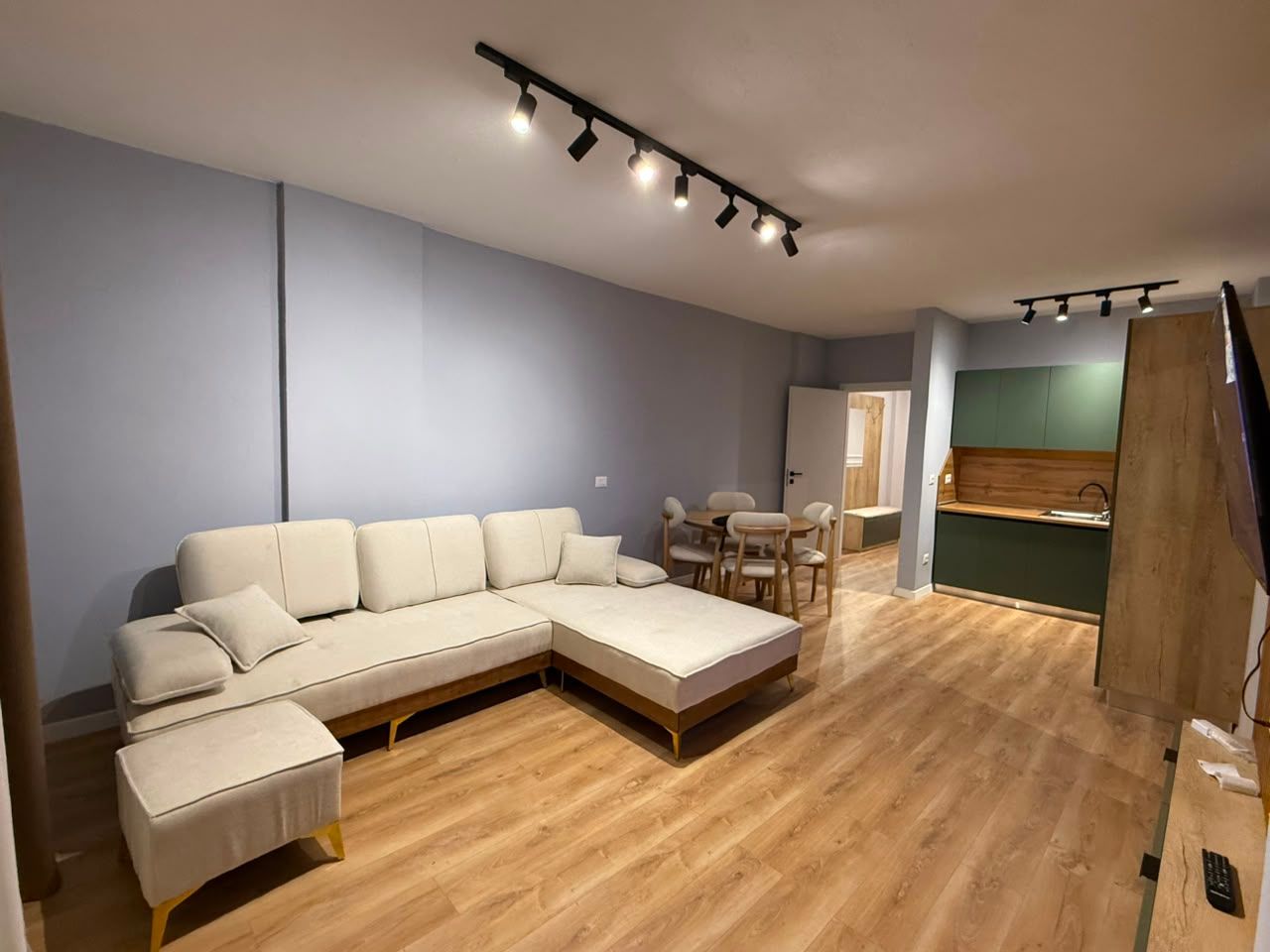 Shitet Apartament 1+1 | Plazh, Durrës