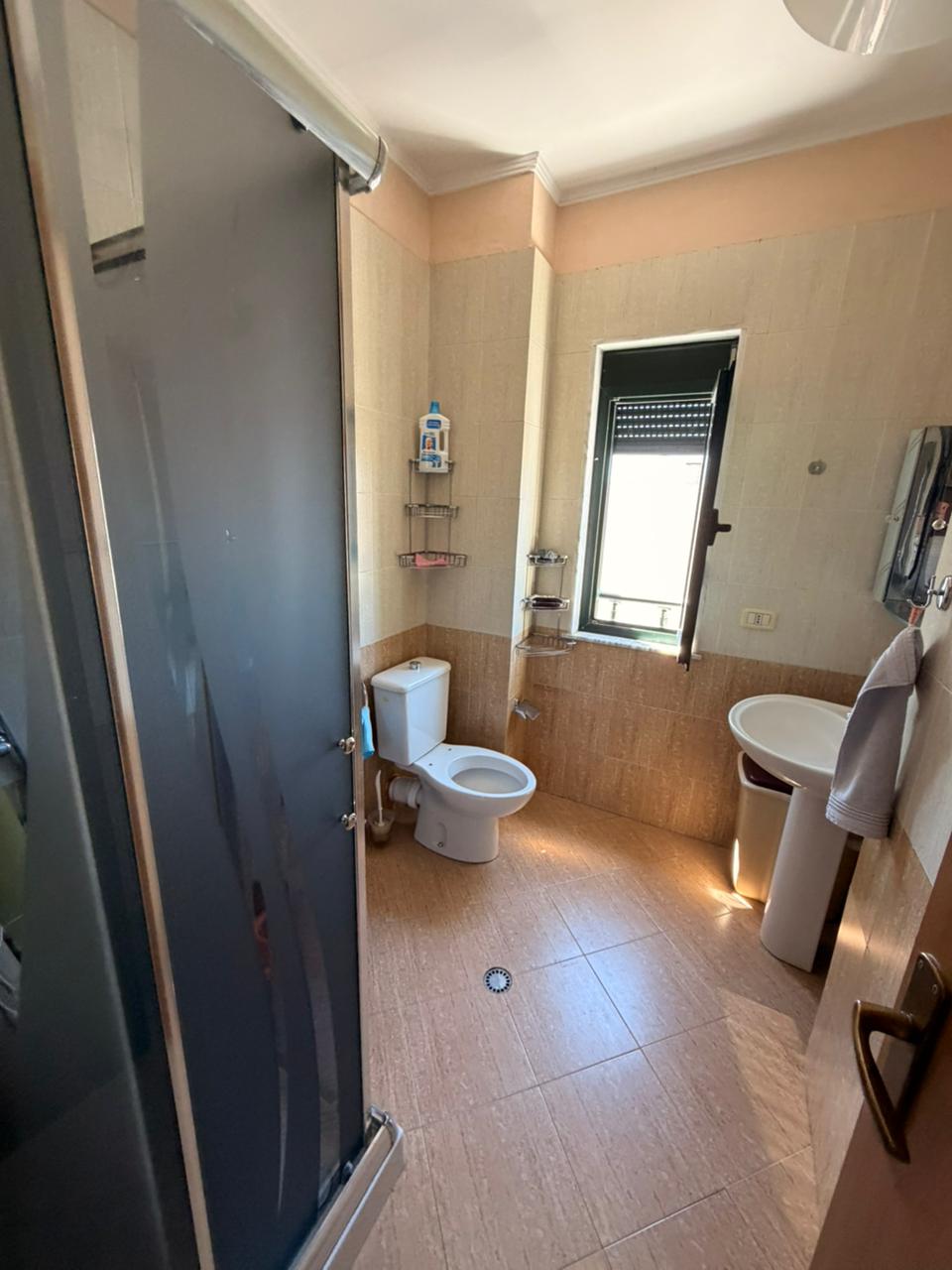 Shitet Apartament 3+1+2 | Tregu i Vogël, Durrës