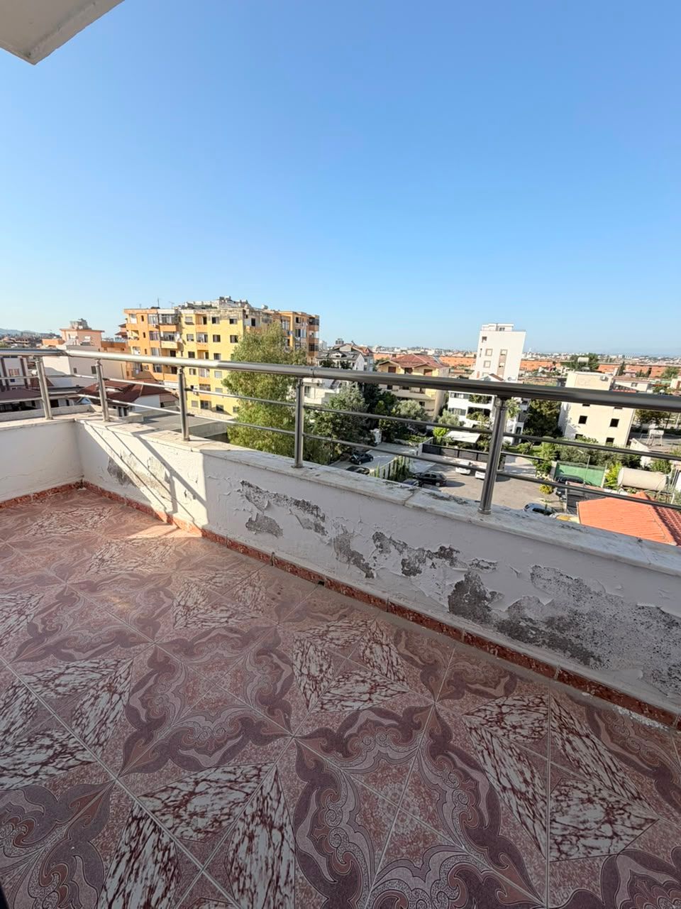 Shitet Apartament 2+1 | 2 Ballkone | Plazh, Durrës