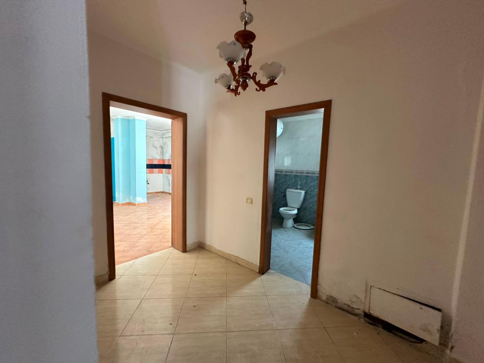 Wohnung 2+1 zum Kauf in Stadtzentrum, Durrës, 250 m² — Foto 7 von 11