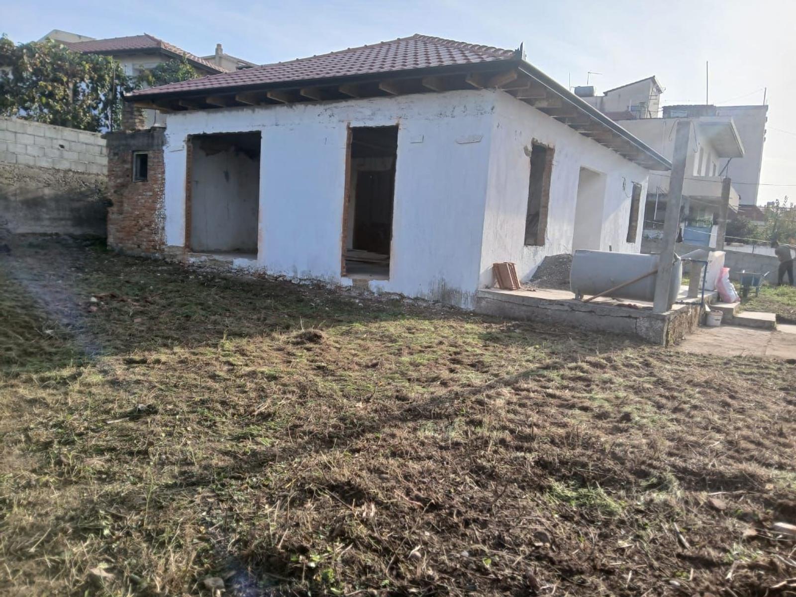 Casa con terreno a Shkallnur, 78 m² e 300 m², Durazzo