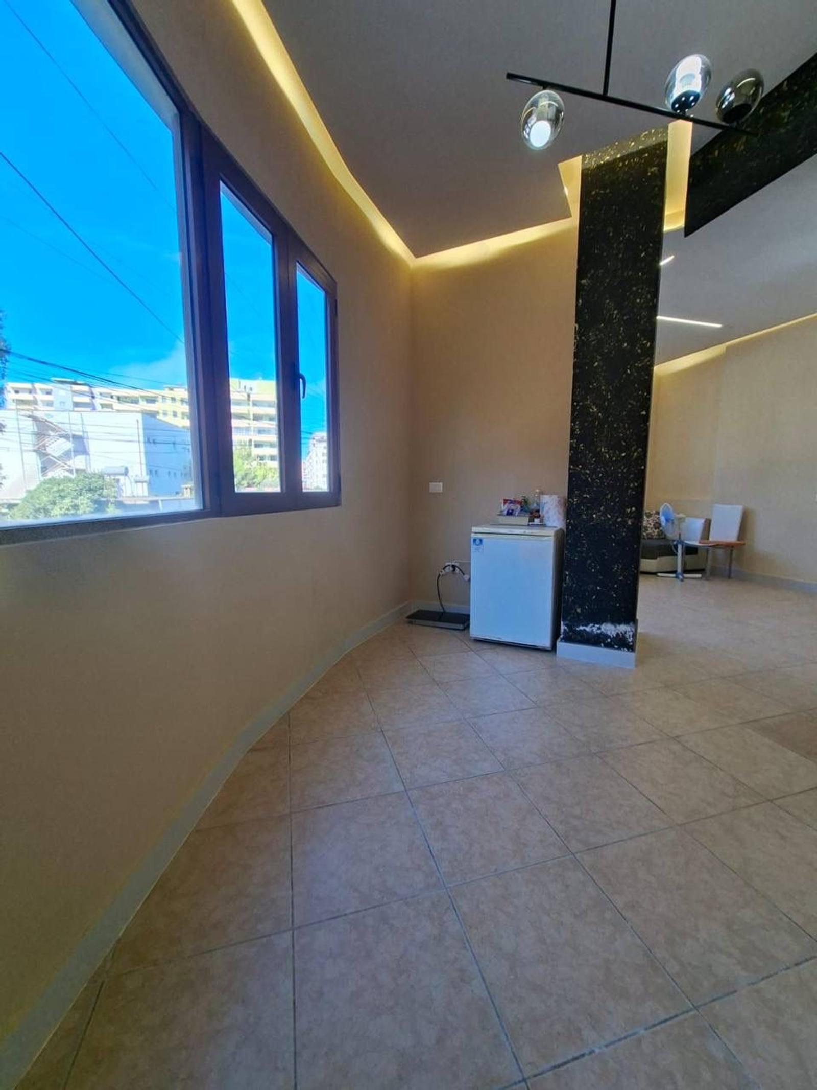Wohnung 3+1 zum Kauf in Plazh, Durrës, 92 m² — Foto 2 von 18