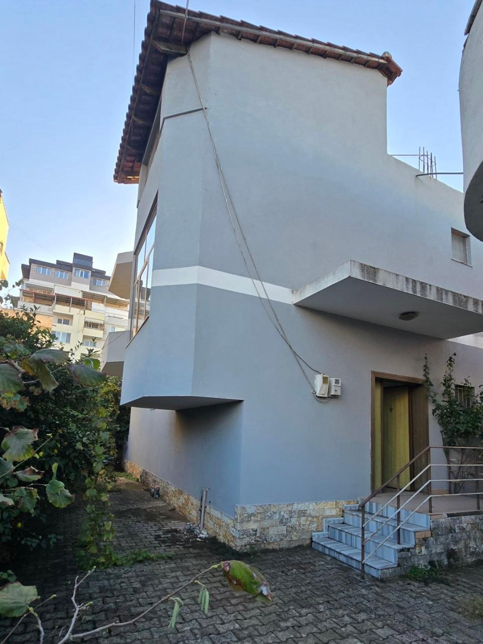 Vilë, në shitje, Plazhi, Durrësi, 260 m², pamje nga deti