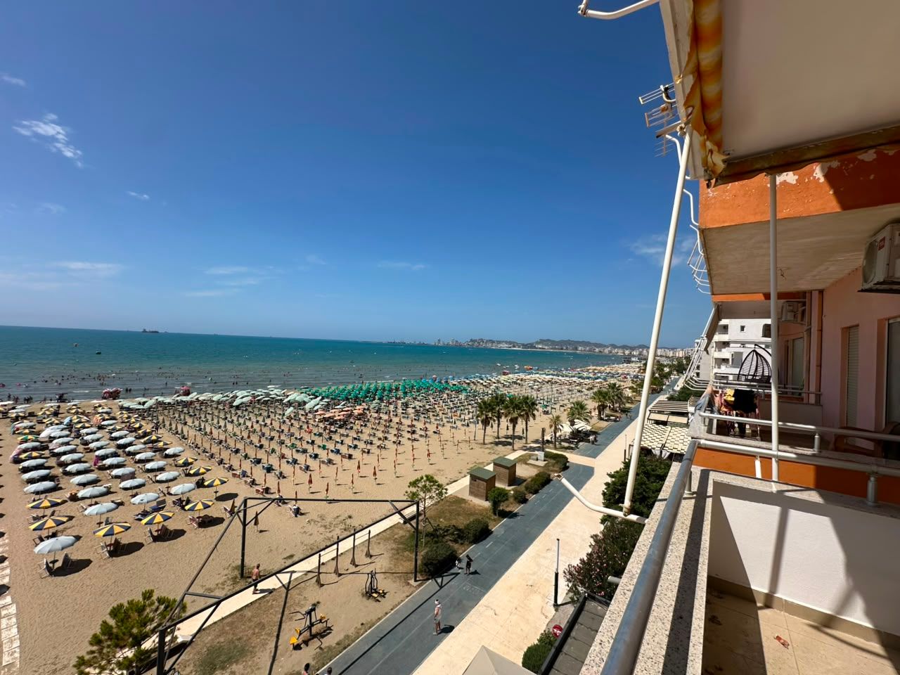 Shitet Apartament 1+1 | Pamje Deti | Vijë e Parë | Plazh, Durrës