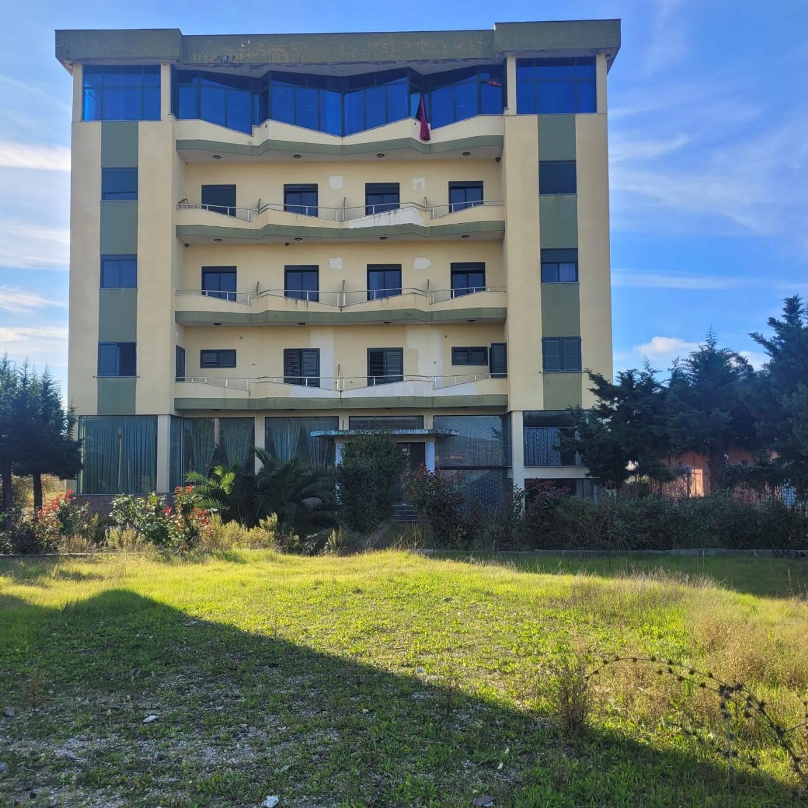 Hotel in Qerret, 1750 m², Durrës