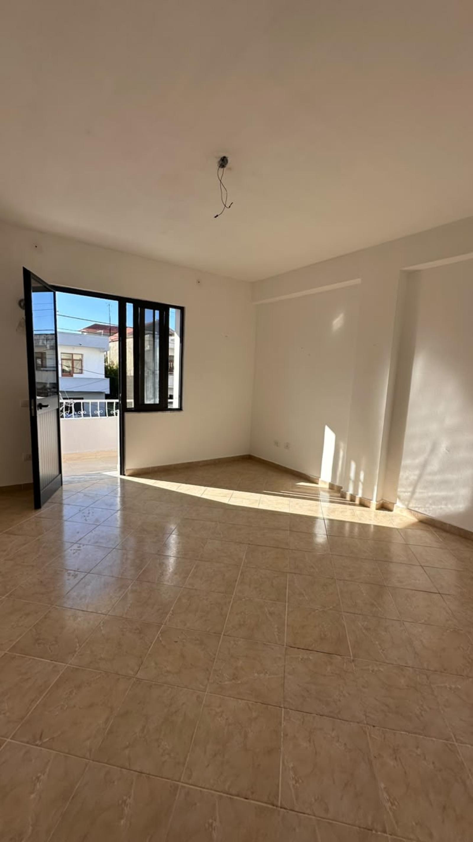 House for sale in City Center, Durres, 320 m² — photo 12 of 22