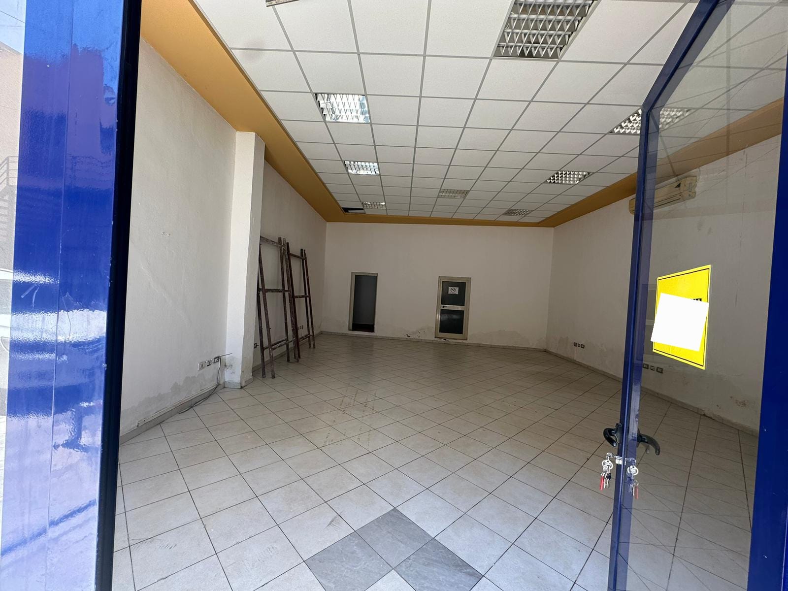 Shitet Ambient Biznesi | Pranë Blue Star, Durrës
