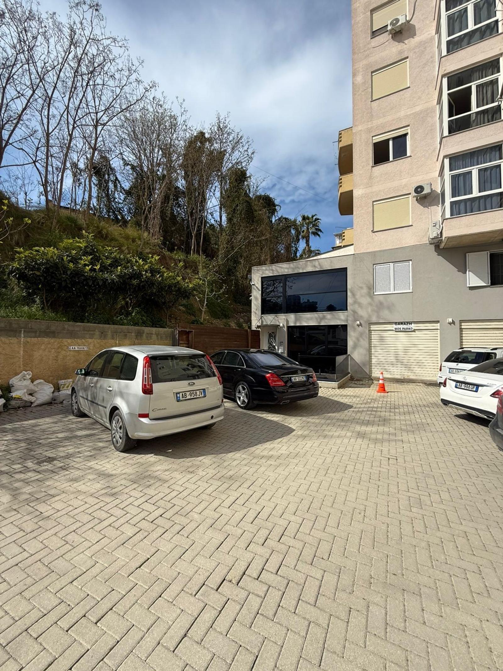 Wohnung 5+1 zum Kauf in Stadtzentrum, Durrës, 220 m² — Foto 16 von 17
