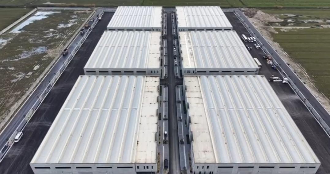 Shitet / Jepet me Qira Kapanon + Zyra | Investim Industrial | Sektor Rinia, Durrës