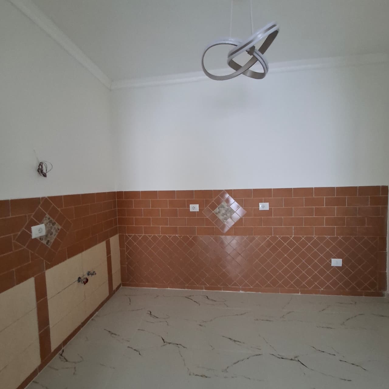 Shitet Shtëpi Private | Lagjja e Re, Durrës