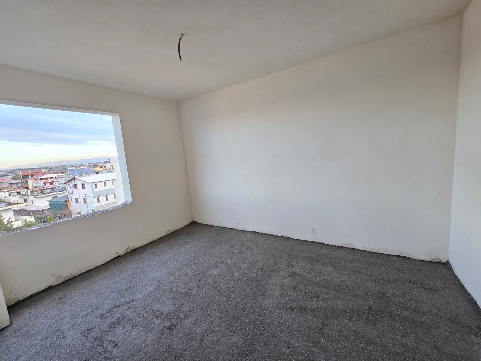 Shitet Apartament 2+1 në Fazë Ndërtimi | Rrota e Kuqe, Durrës