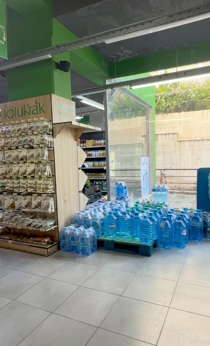 Działający supermarket, Kodra e Diellit, Tirana