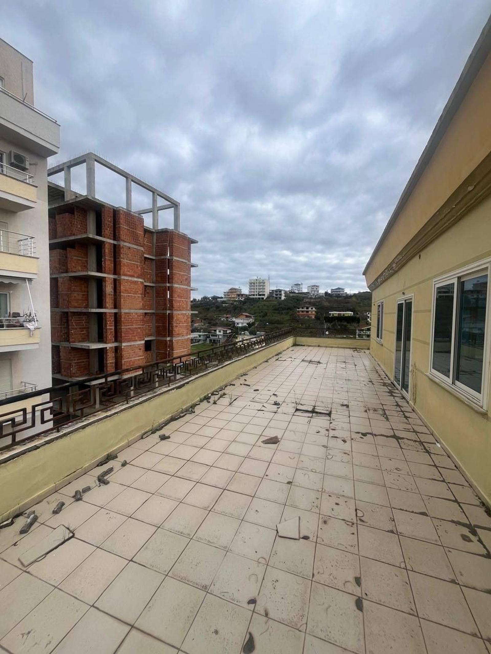 Wohnung zum Kauf in Shkëmbi, Durrës, 400 m² — Foto 8 von 13