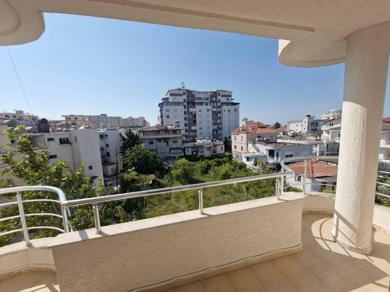 Apartament 2+1 në Durrësi