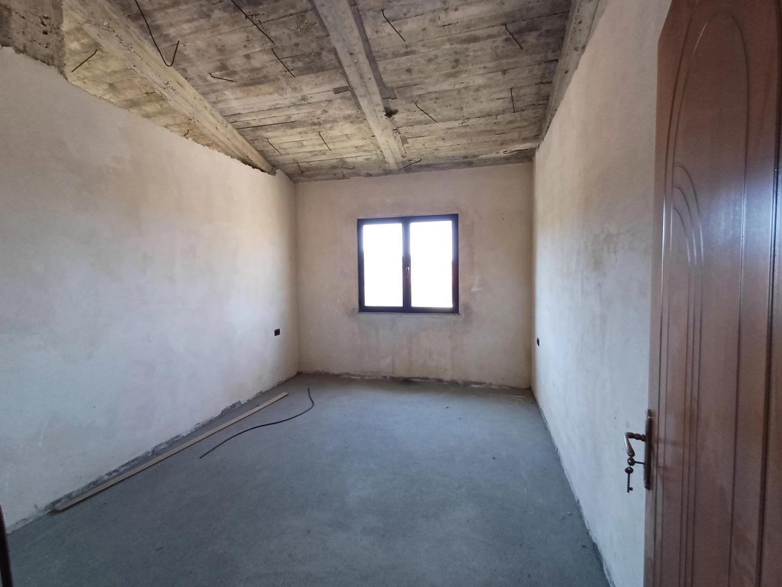 Haus zum Kauf in Stadtzentrum, Durrës, 351 m² — Foto 7 von 16