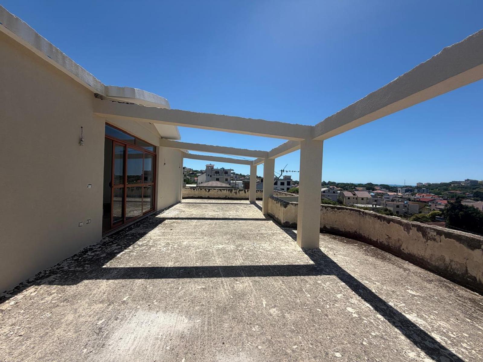 Villa, in vendita, Durazzo, 580 m², vista mare — foto 5 di 16