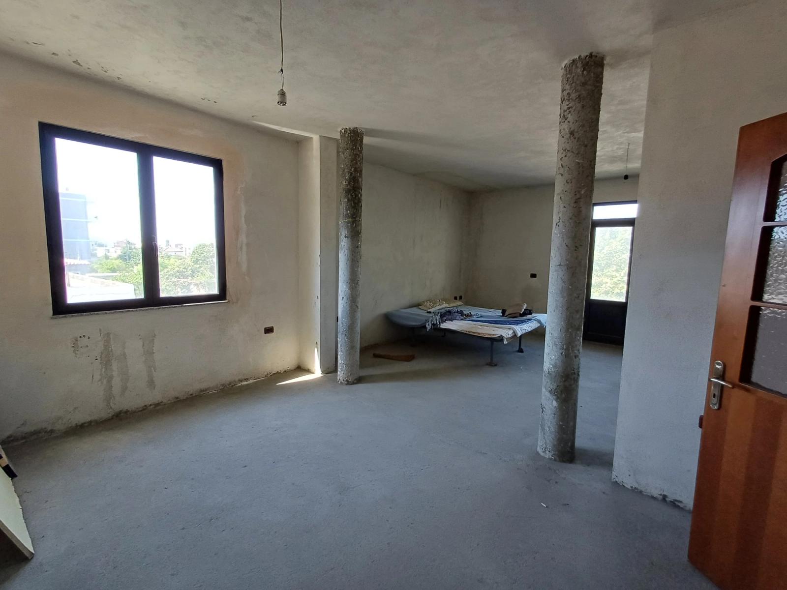 Haus zum Kauf in Stadtzentrum, Durrës, 351 m² — Foto 4 von 16