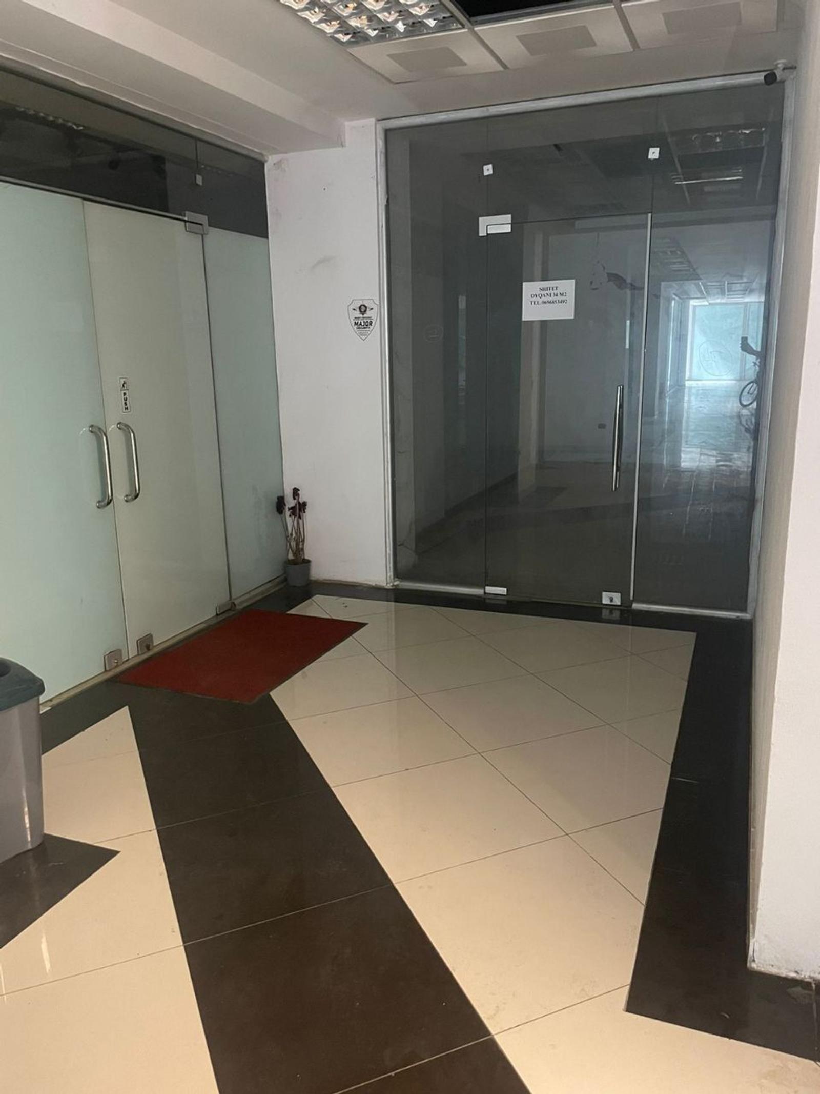 Gewerbefläche zum Kauf in Stadtzentrum, Durrës, 34 m² — Foto 1 von 2