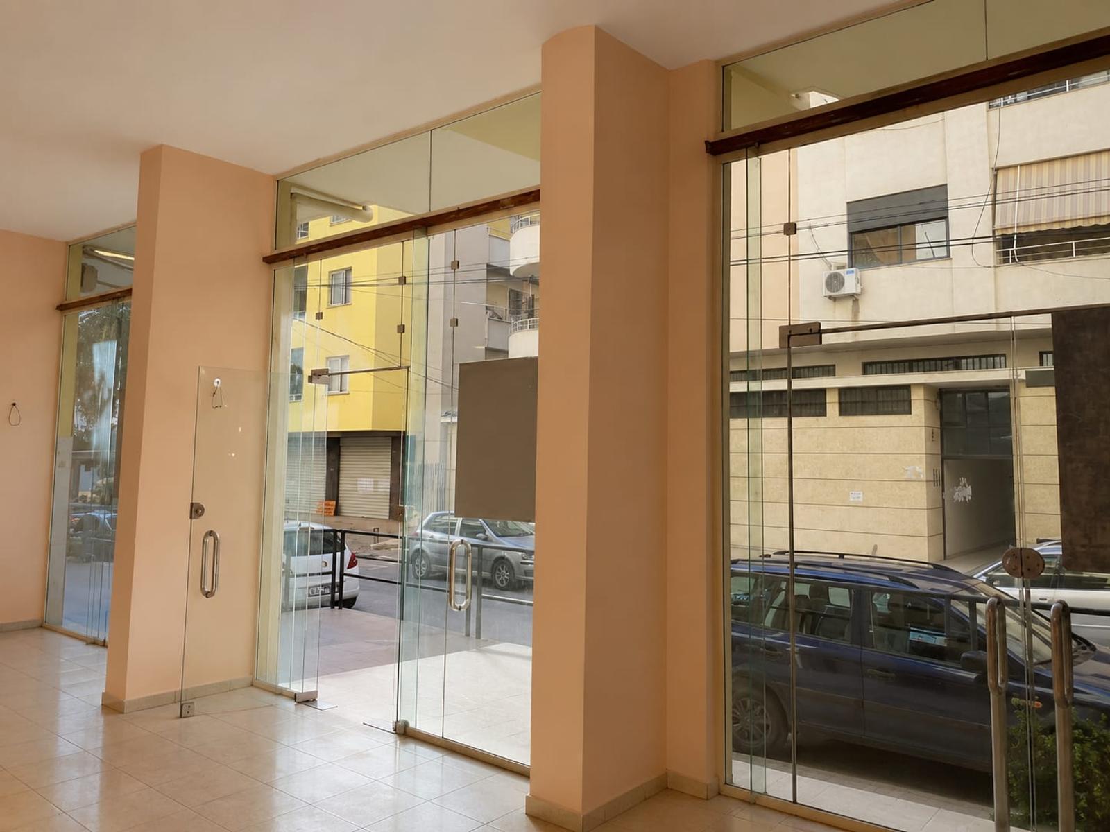 Gewerbefläche zum Kauf in Plazh, Durrës, 388 m² — Foto 1 von 3