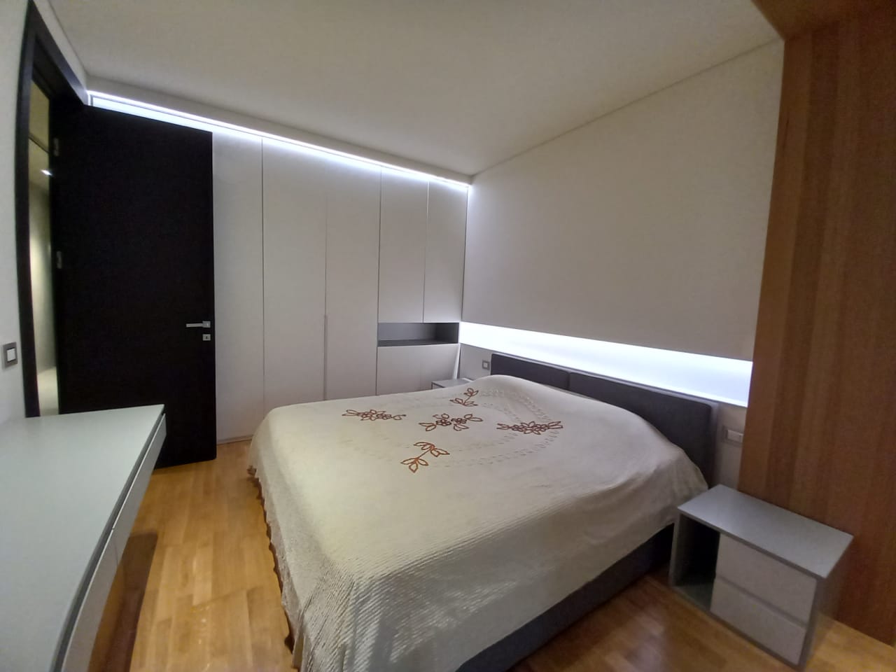 Shitet Apartament Luxury 4+1 | Plazh Iliria, Durrës