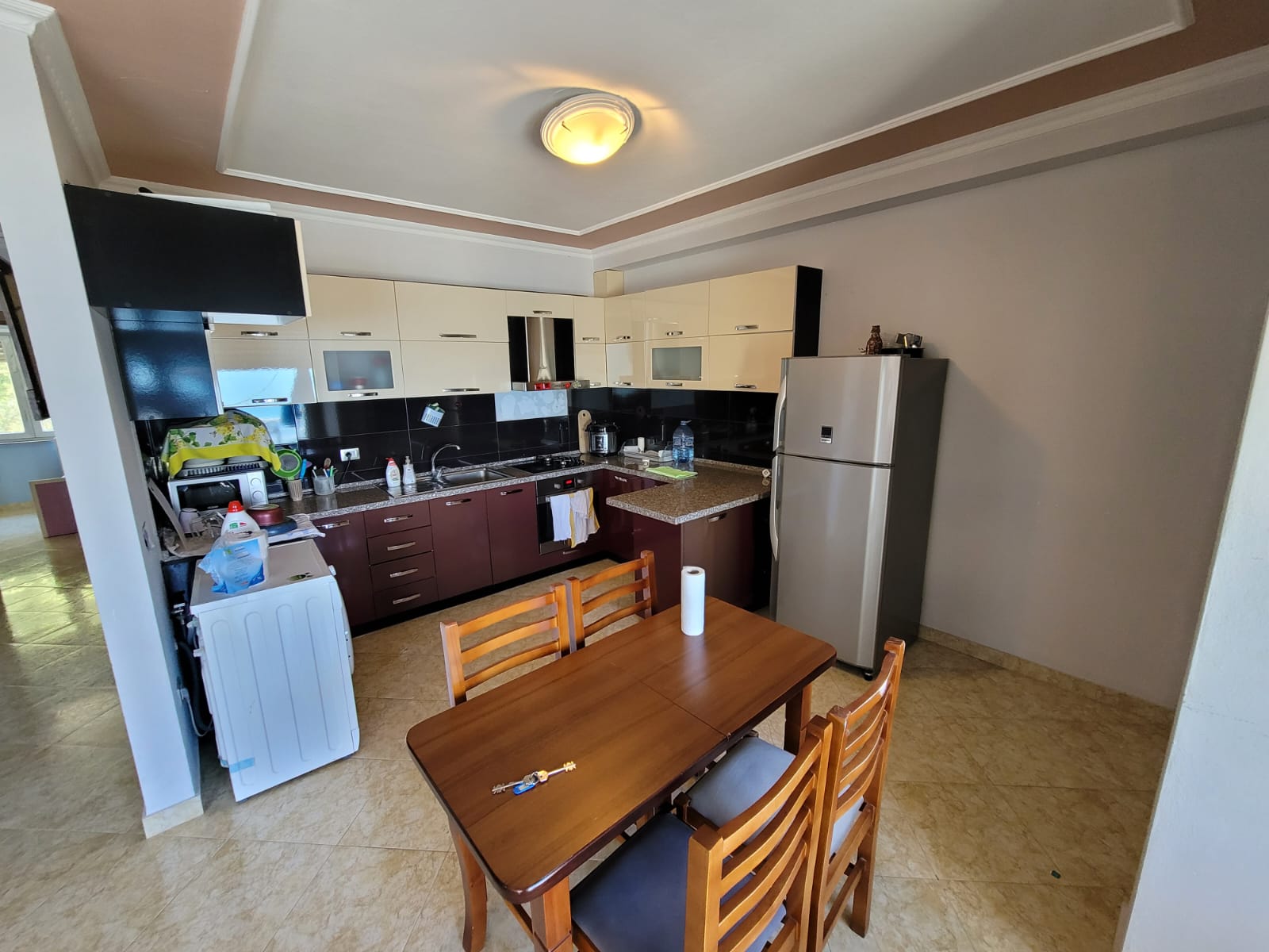 Shitet apartament 2+1 në Currila Durrës!