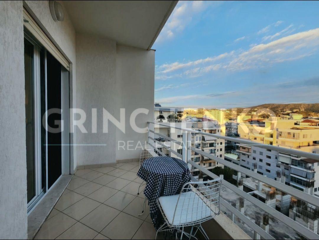 Apartament 1+1 me dy ballkone, qendra e Vlorës, Vlora