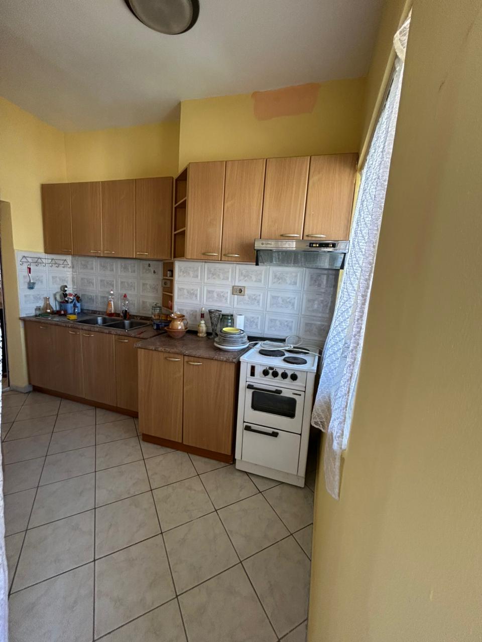 Shitet Apartament 2+1 | Ish Rajoni i Policisë, Durrës