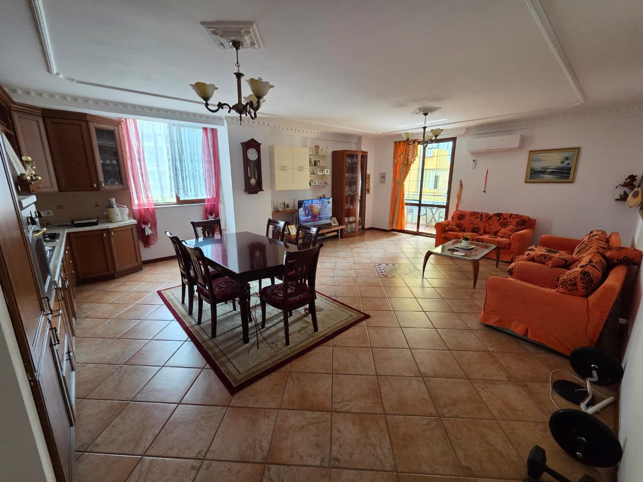 Shitet Apartament 3+1+2 Tualete + 2 Ballkone | Vollga, Durrës