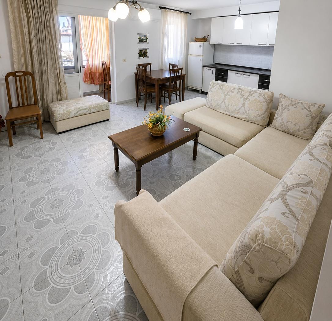 Shitet Apartament 1+1 | Pranë Spitalit, Durrës