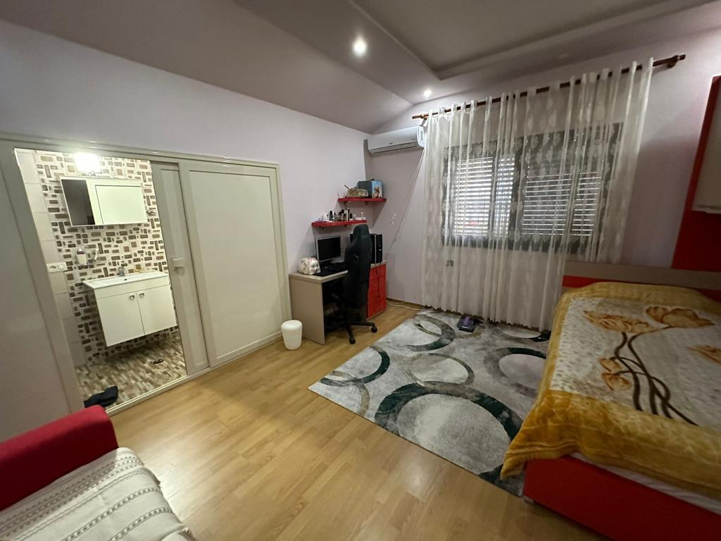 Shiten Kati i 2-të dhe Kati i 3-të i një Shtëpie Private | Shkozet, Durrës