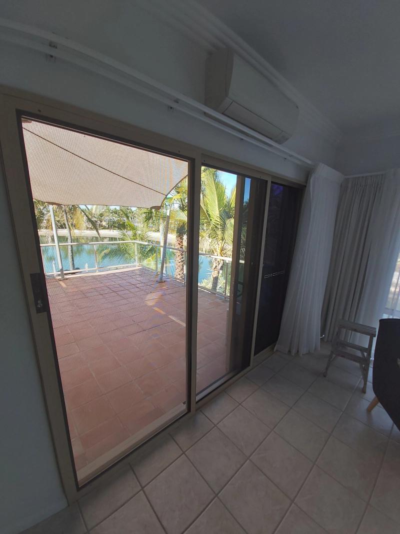 Retractable Security Screens