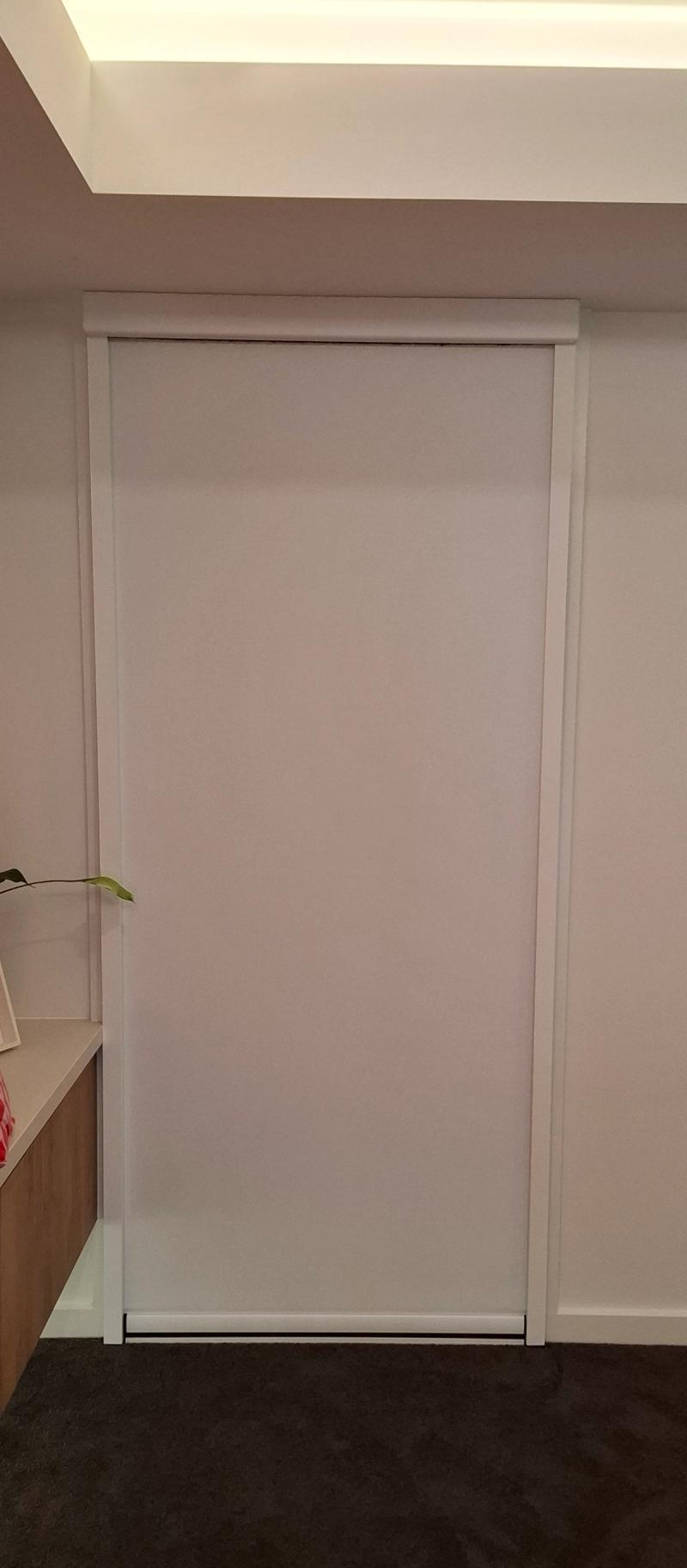 Roller blind installation TruBlockout Media room