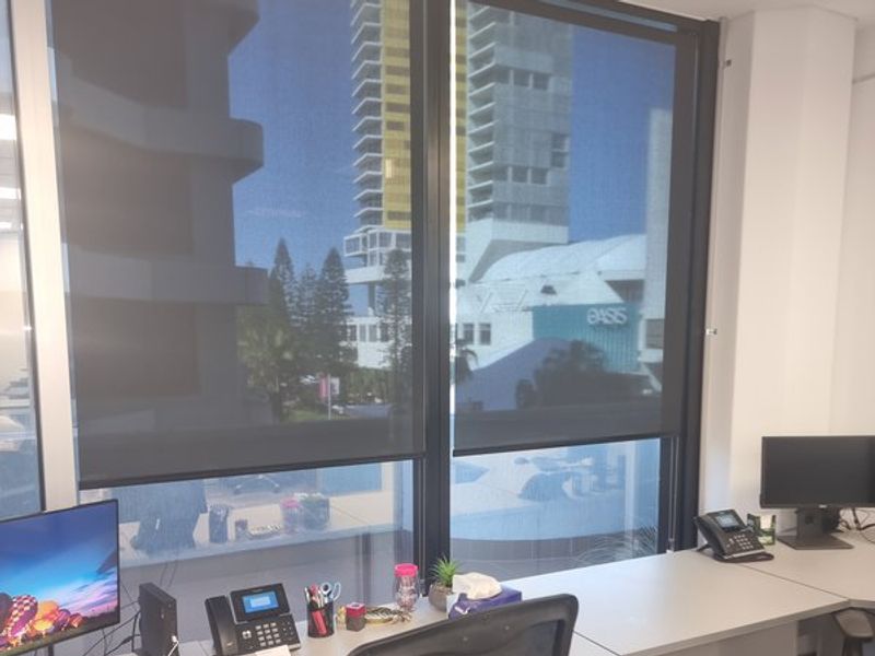 Roller blind installation Office