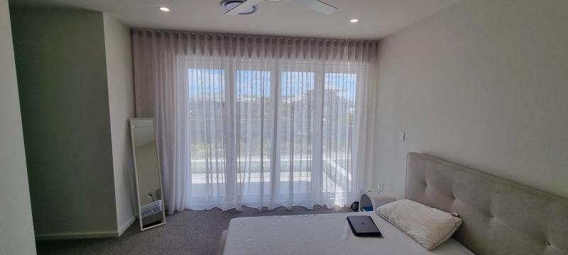Motorised curtain installation Sliding Doors