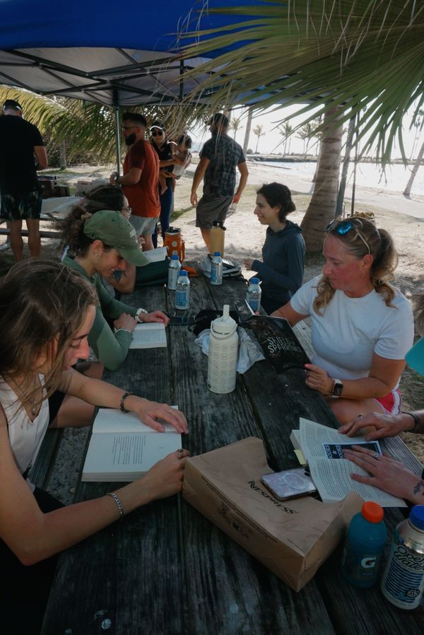 Love is in the Trail / El Amor esta en la Ruta