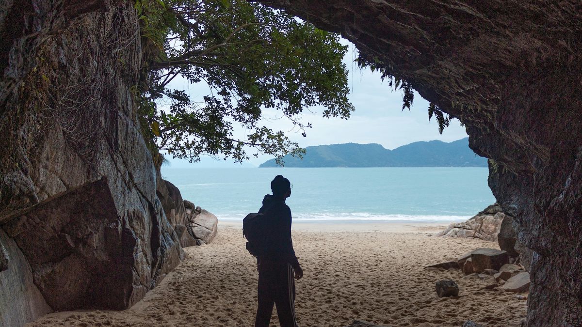 Finding Balance Between Adventure and Relaxation in Coastal Escapes