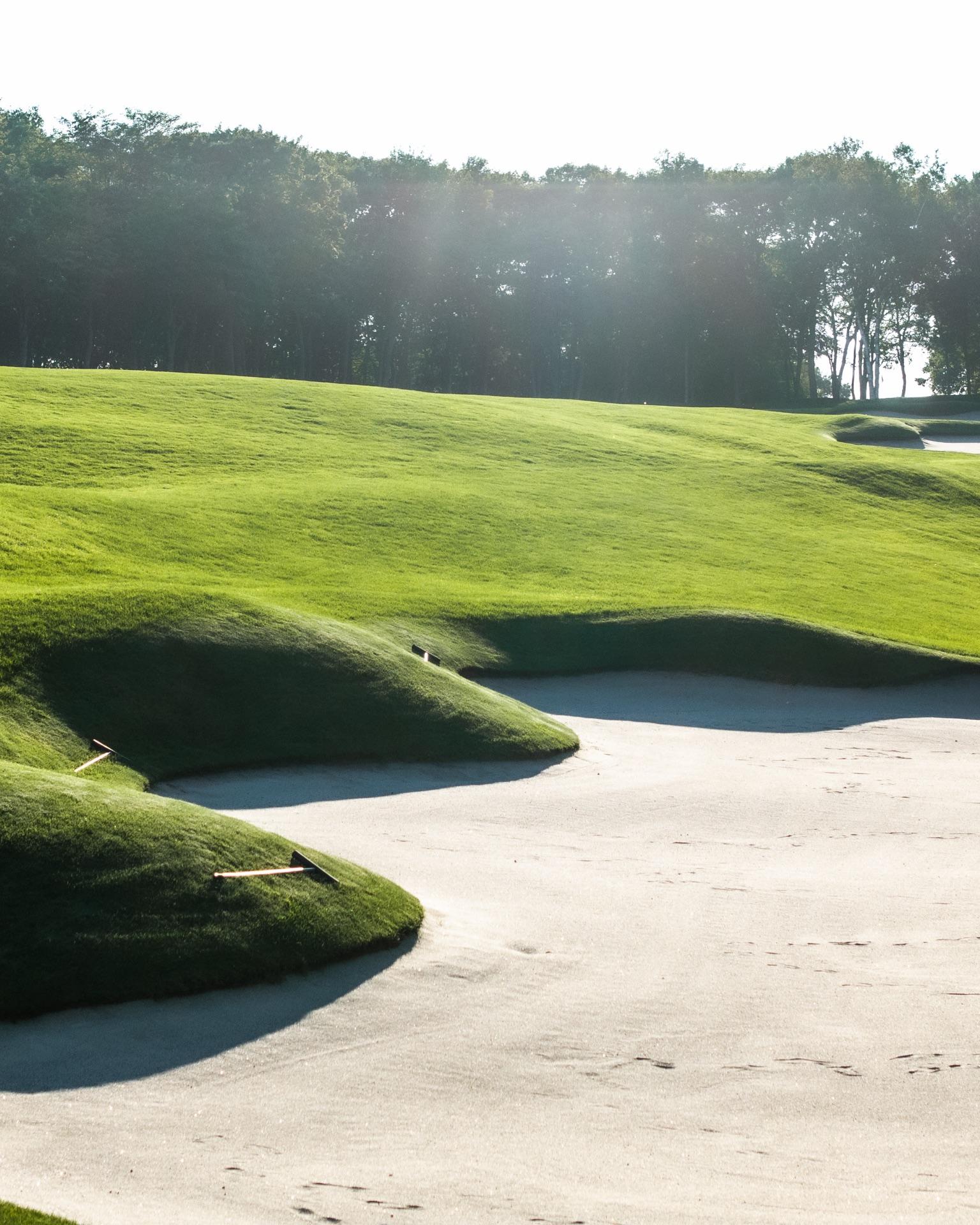 Hokkaido Brooks Country Club — deep bunker guarding a green