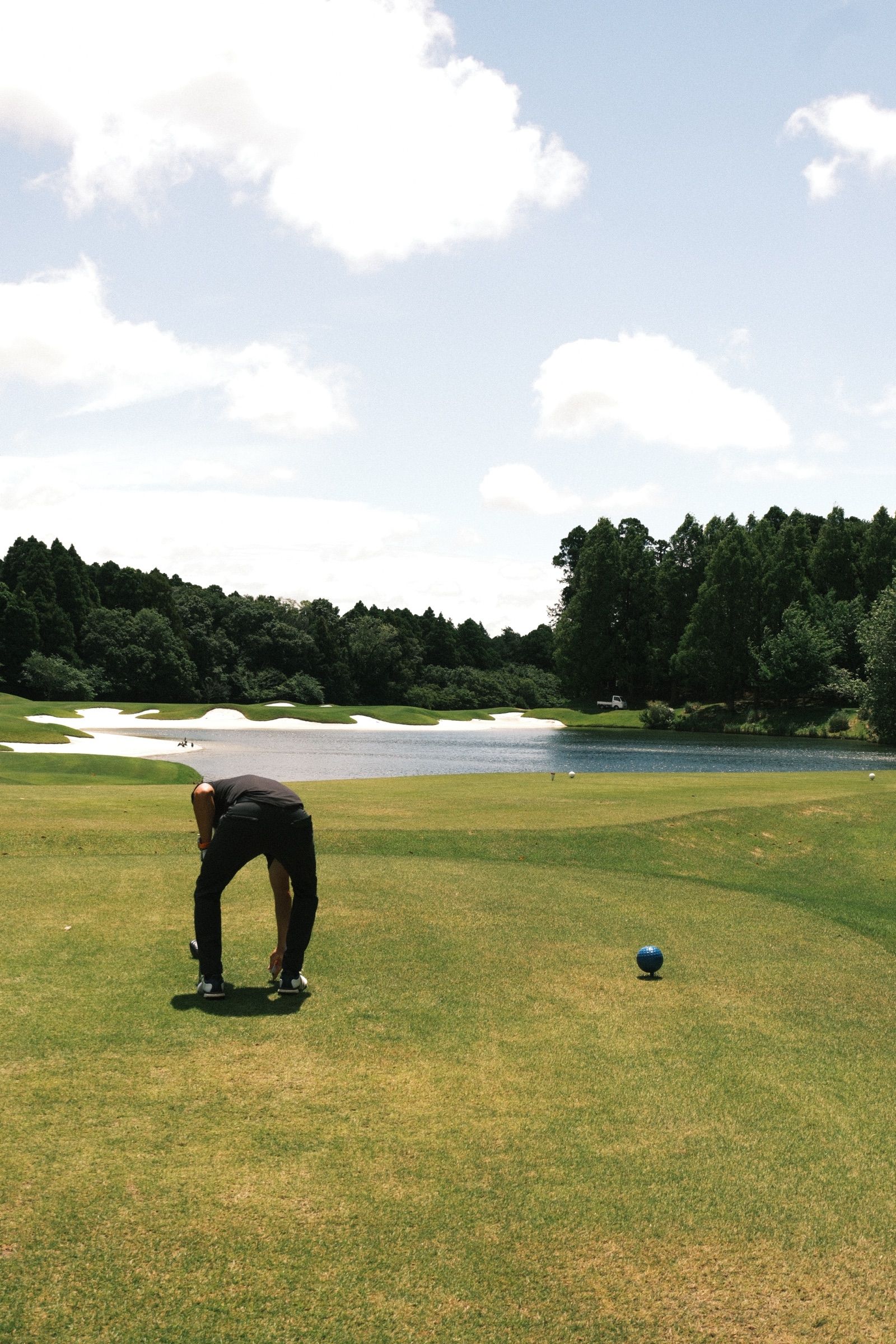 Last checks in the pro shop
