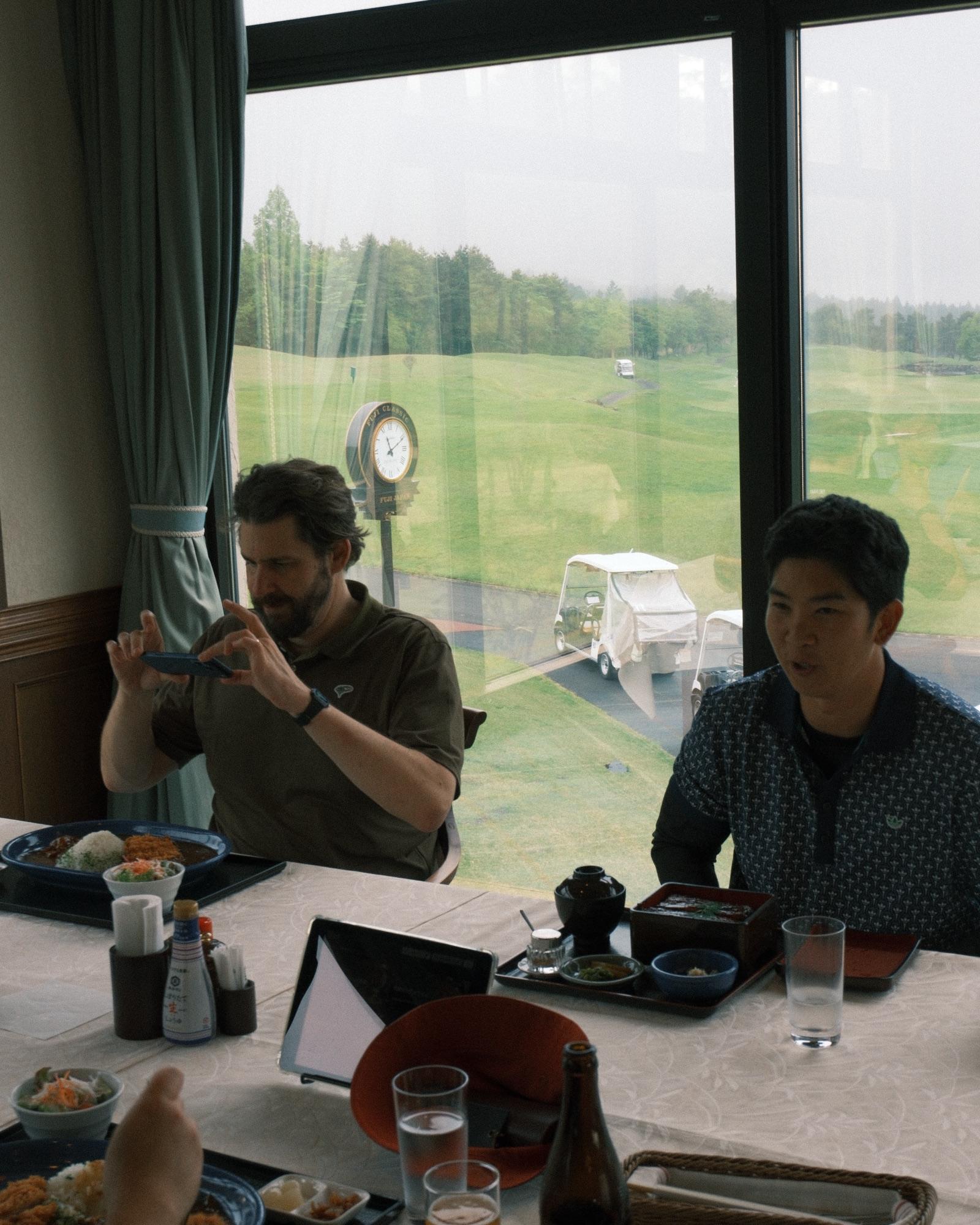 Lunch at the turn, with the course through the dining-room windows
