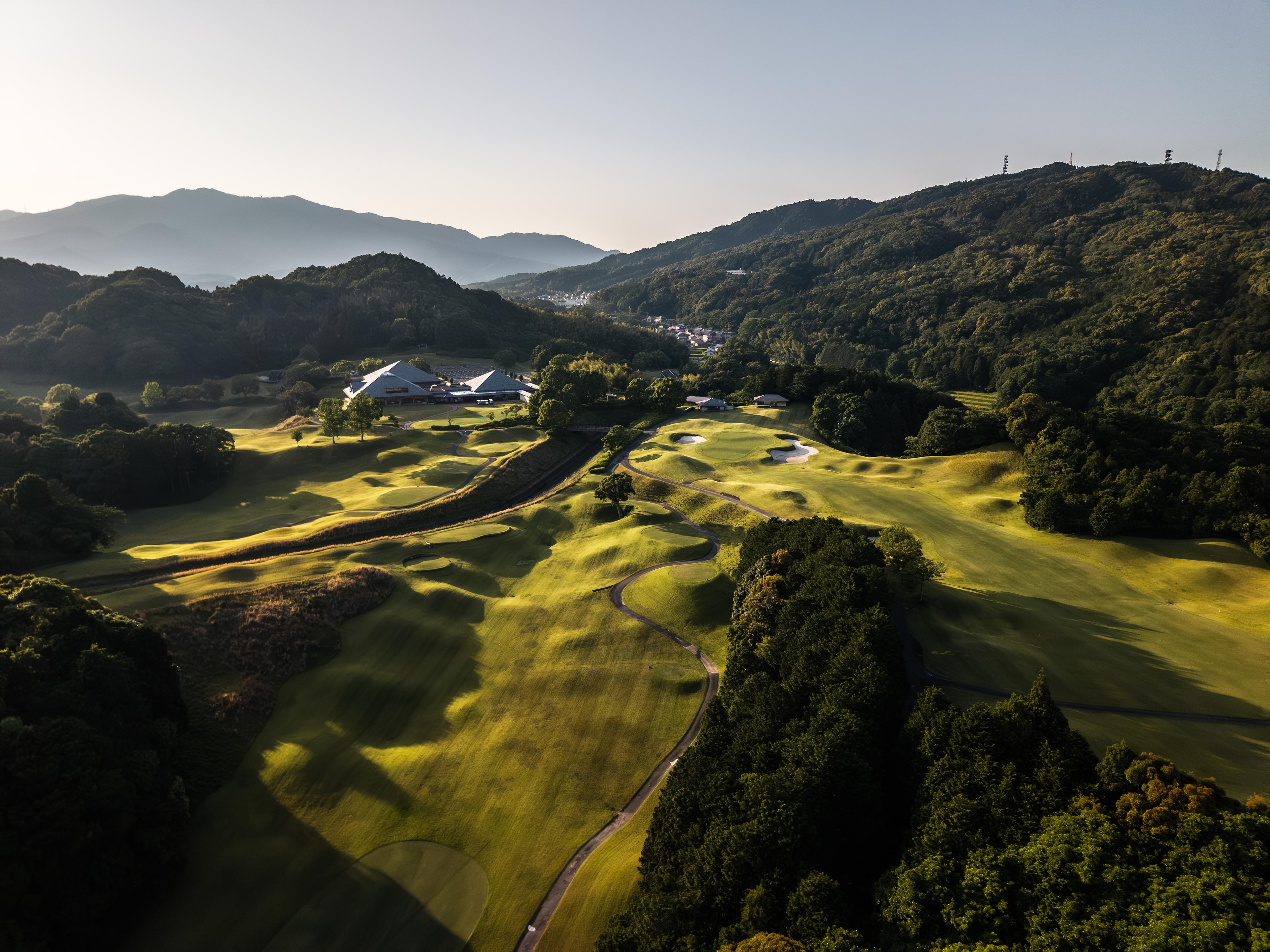 Tsu Country Club — tee-shot view (Mie, Japan)