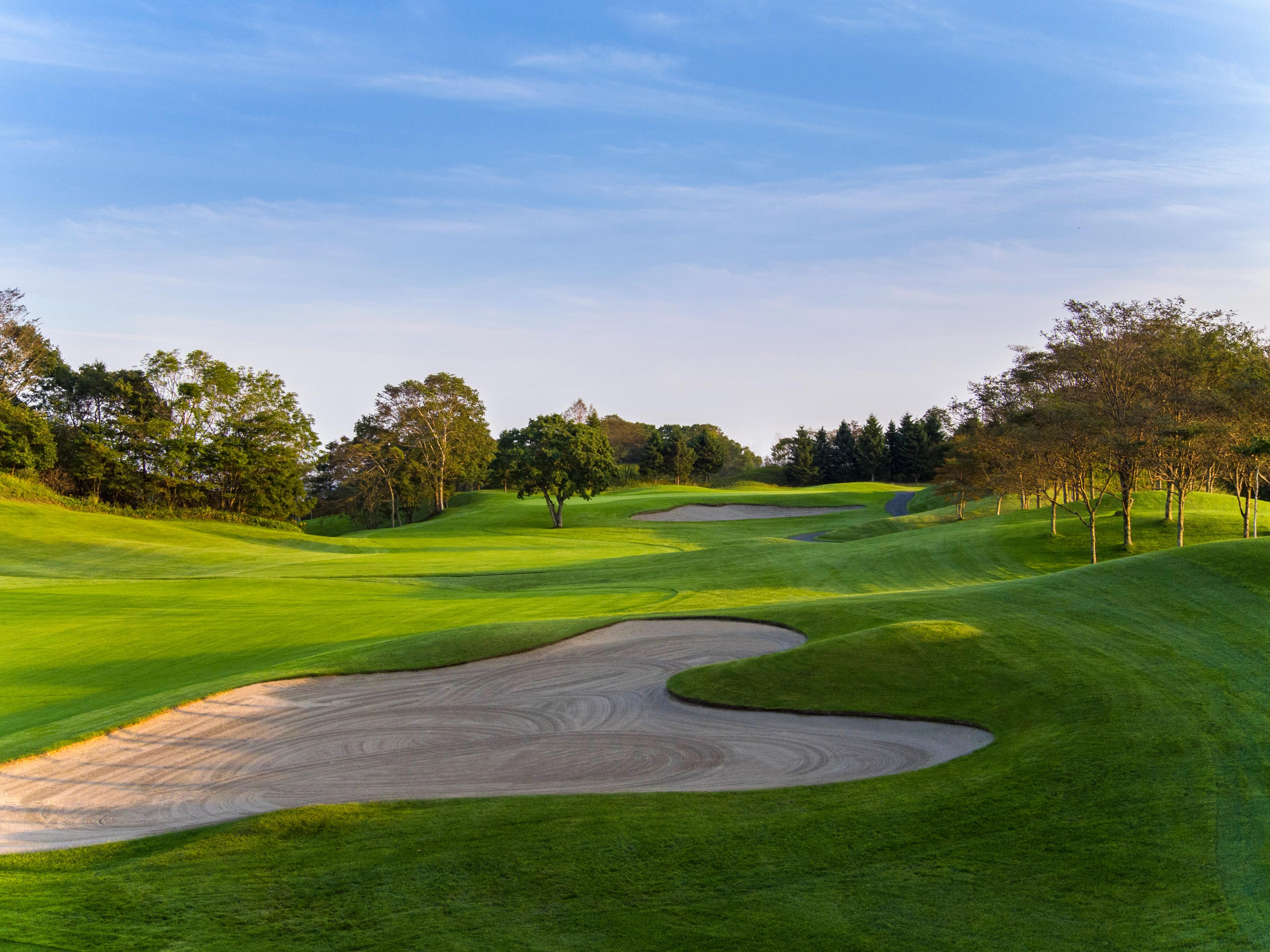Hokkaido Golf Club — tee-shot view (Hokkaido, Japan)