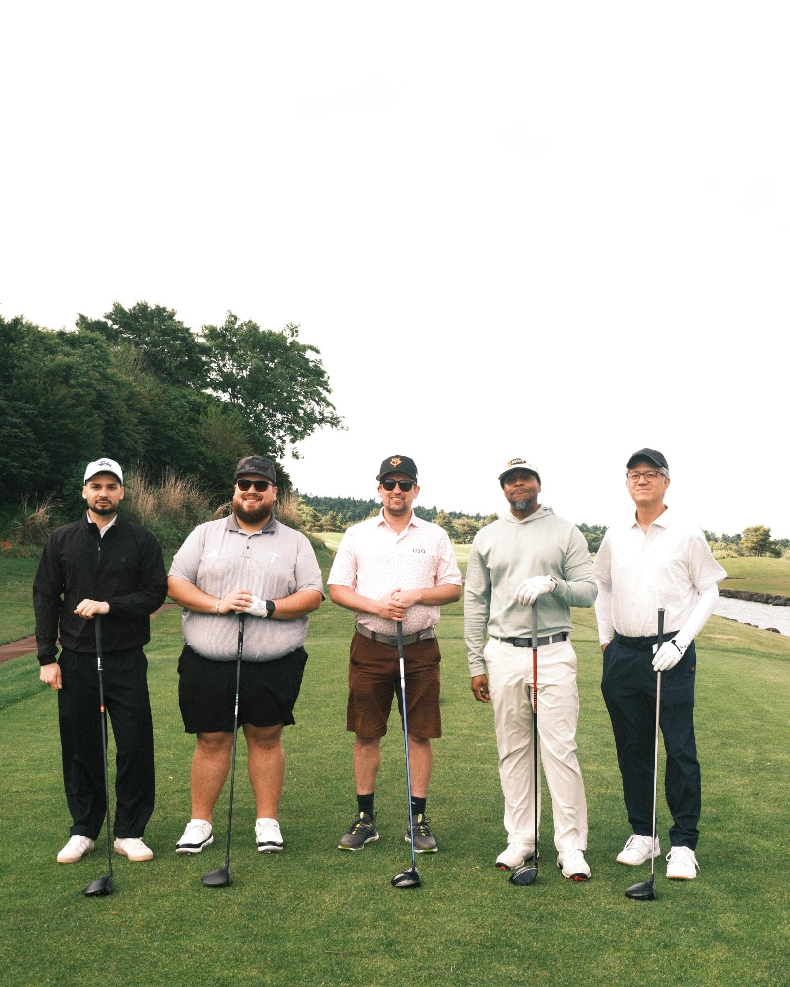 Warming up before the round