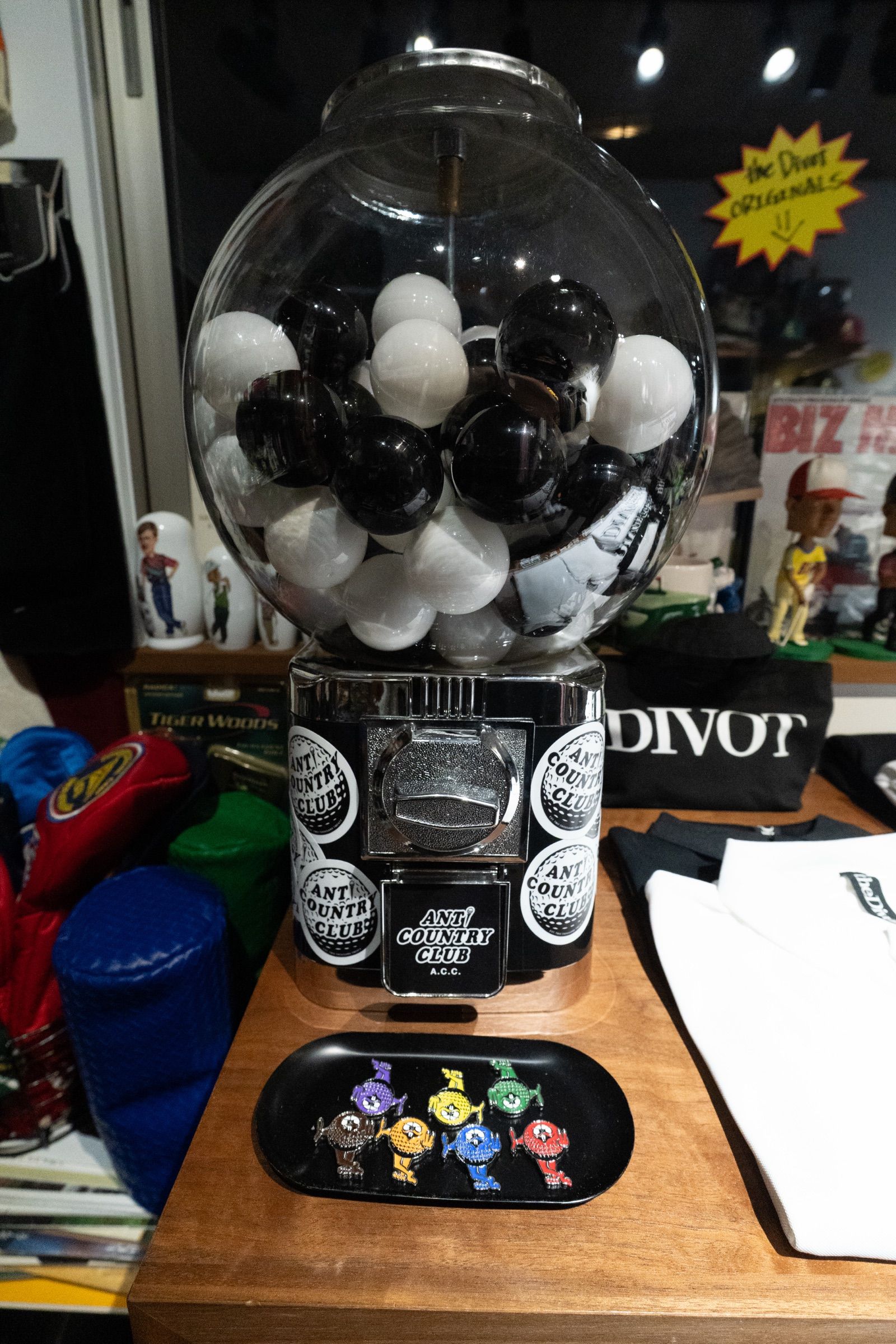 the Divot STORE