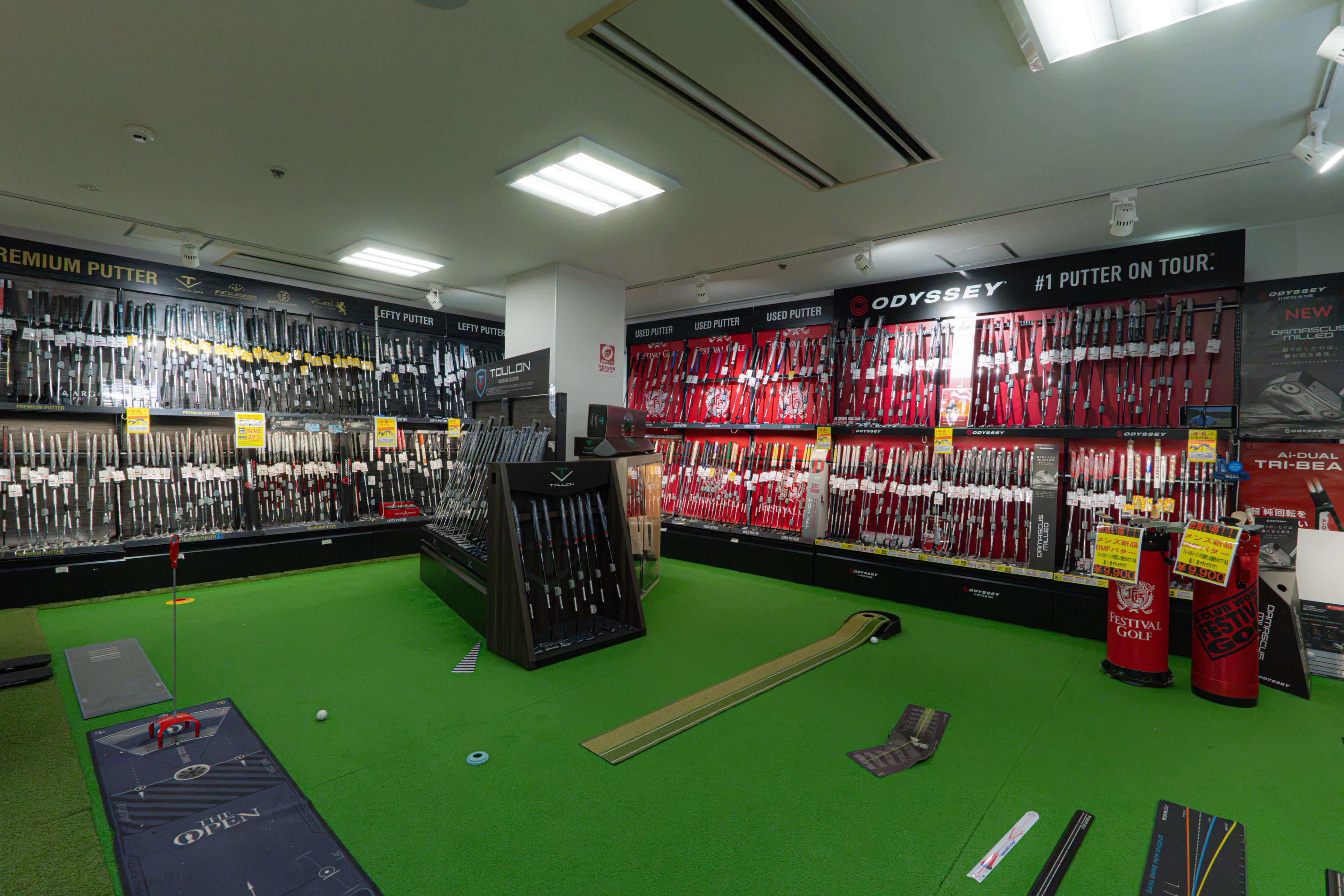 putter display at festival golf ueno apex