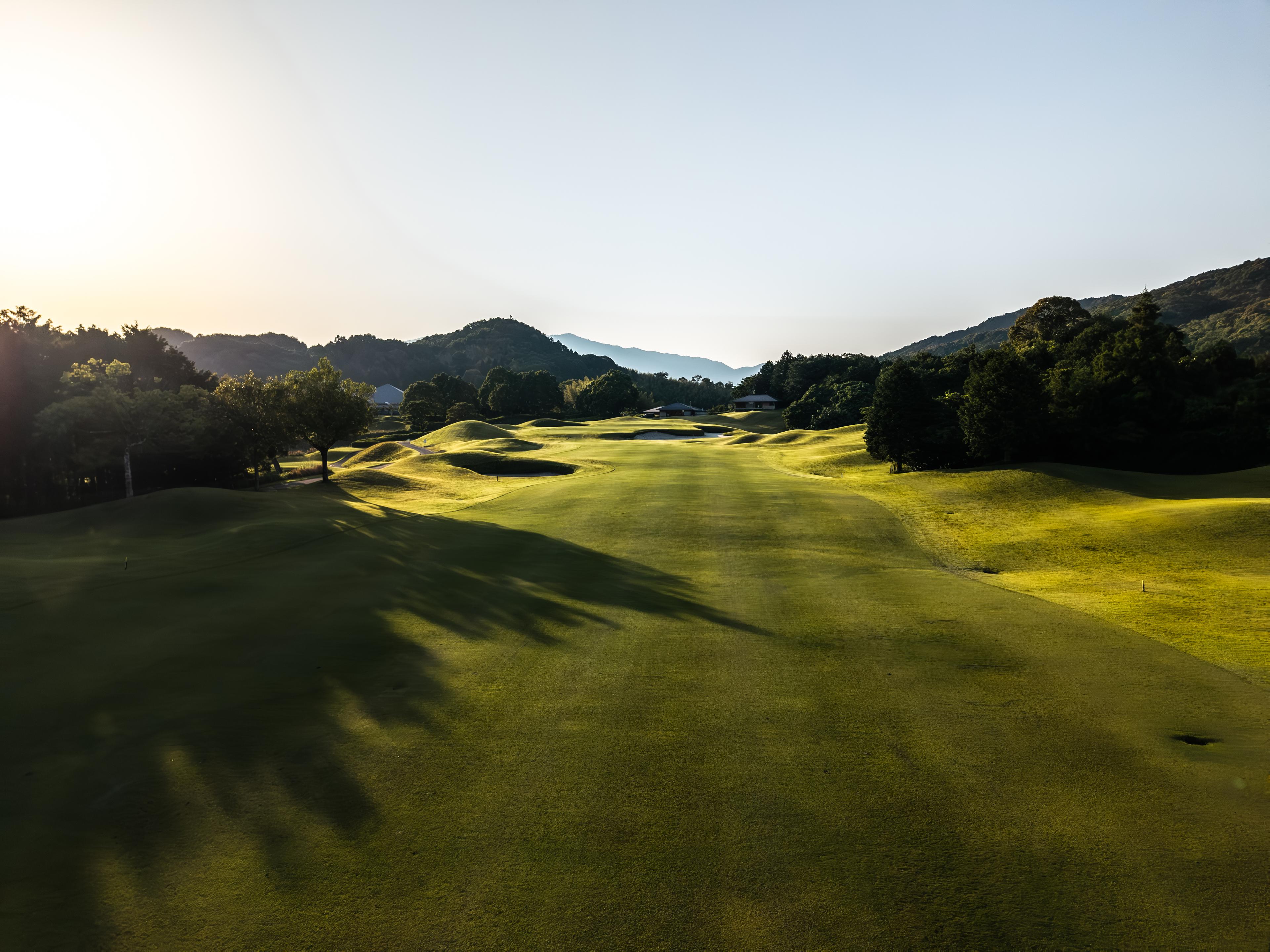 Tsu Country Club — rolling fairways (Mie, Japan)