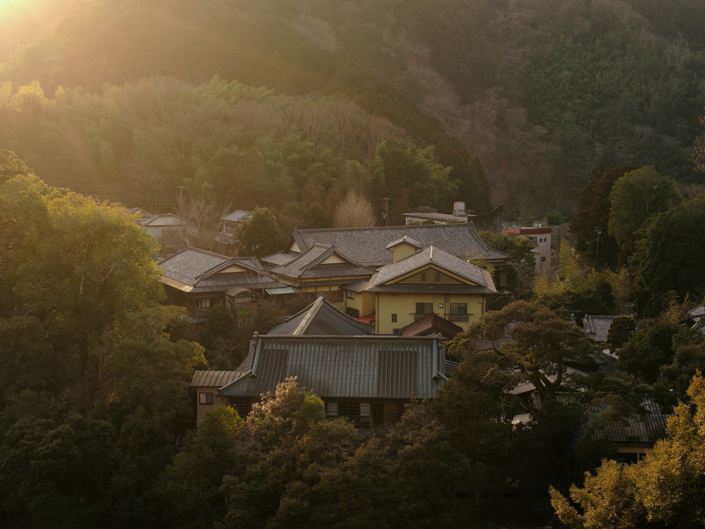 Ochiairo — Grounds & Setting (1)