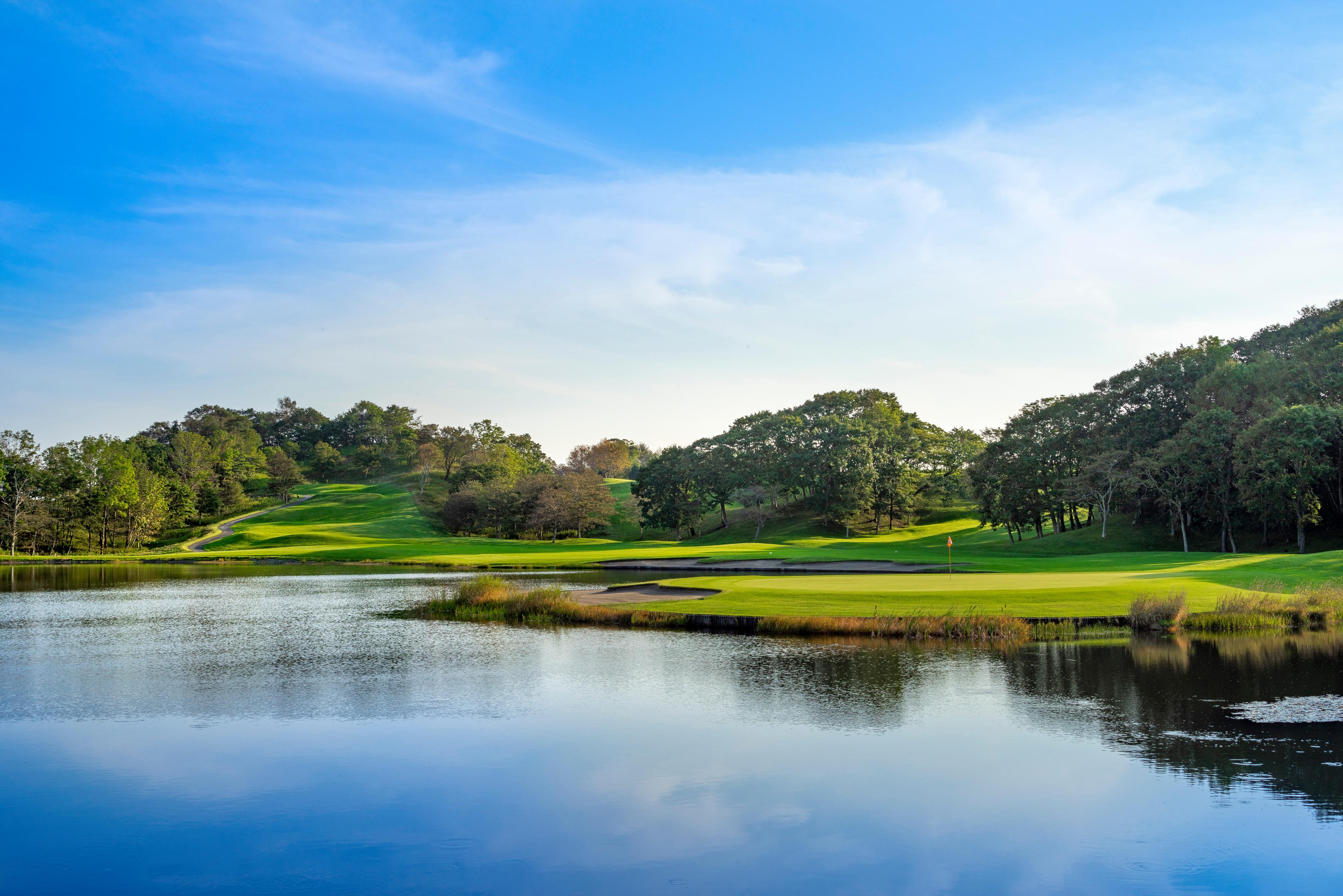 Hokkaido Golf Club — wooded fairway (Hokkaido, Japan)